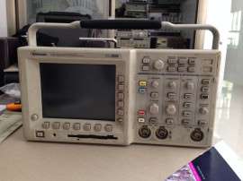 泰克TDS3032/Tektronix TDS3032B 300MHZ数字示波器