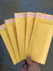 苏州厂家定做黄色白色牛皮纸气泡袋环保出口品质牛皮纸快递气泡袋定制