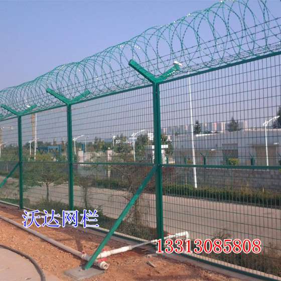 飞行区钢筋网围界 机场围界刀片刺圈网 机场护栏网