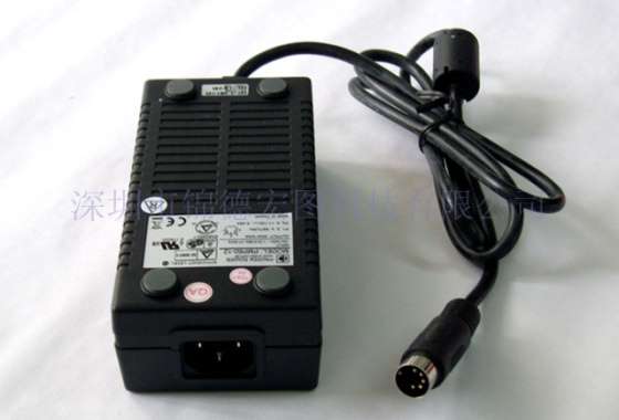 24V/3.75A，90W医疗电源适配器，通过了UL,CE等60601-1-2认证