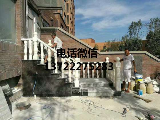 专业制作黄金麻花瓶柱，黄锈石罗马柱厂家
