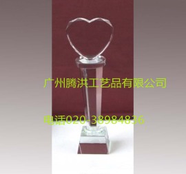 广州南沙水晶奖杯，定做爱心公益奖杯，心形水晶奖杯制作