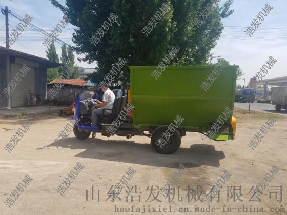 供应高产量撒料车 搅拌秸秆撒料车