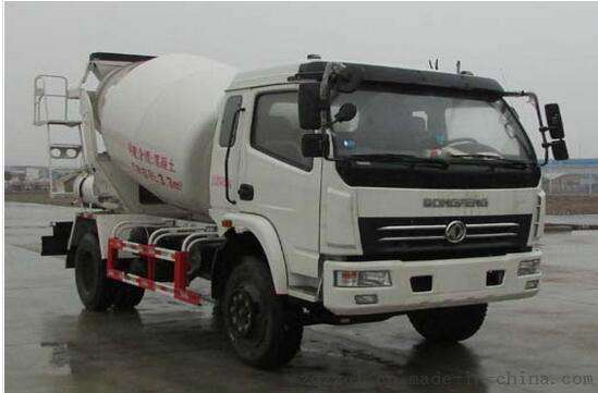 2-6方多利卡混凝土搅拌运输车  东风玉柴国五2-6方多利卡混凝土搅拌运输车