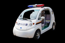 四座电动巡逻车