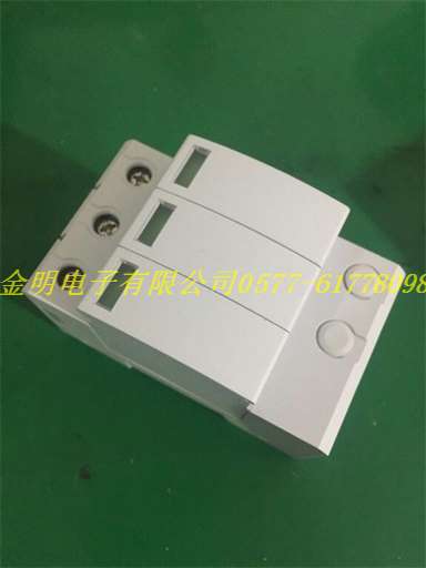 整体D 结构光伏防雷器浪涌保护器