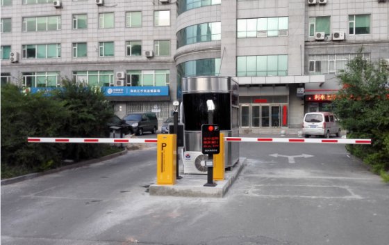 龙井市蓝帝车牌识别道闸价格实惠